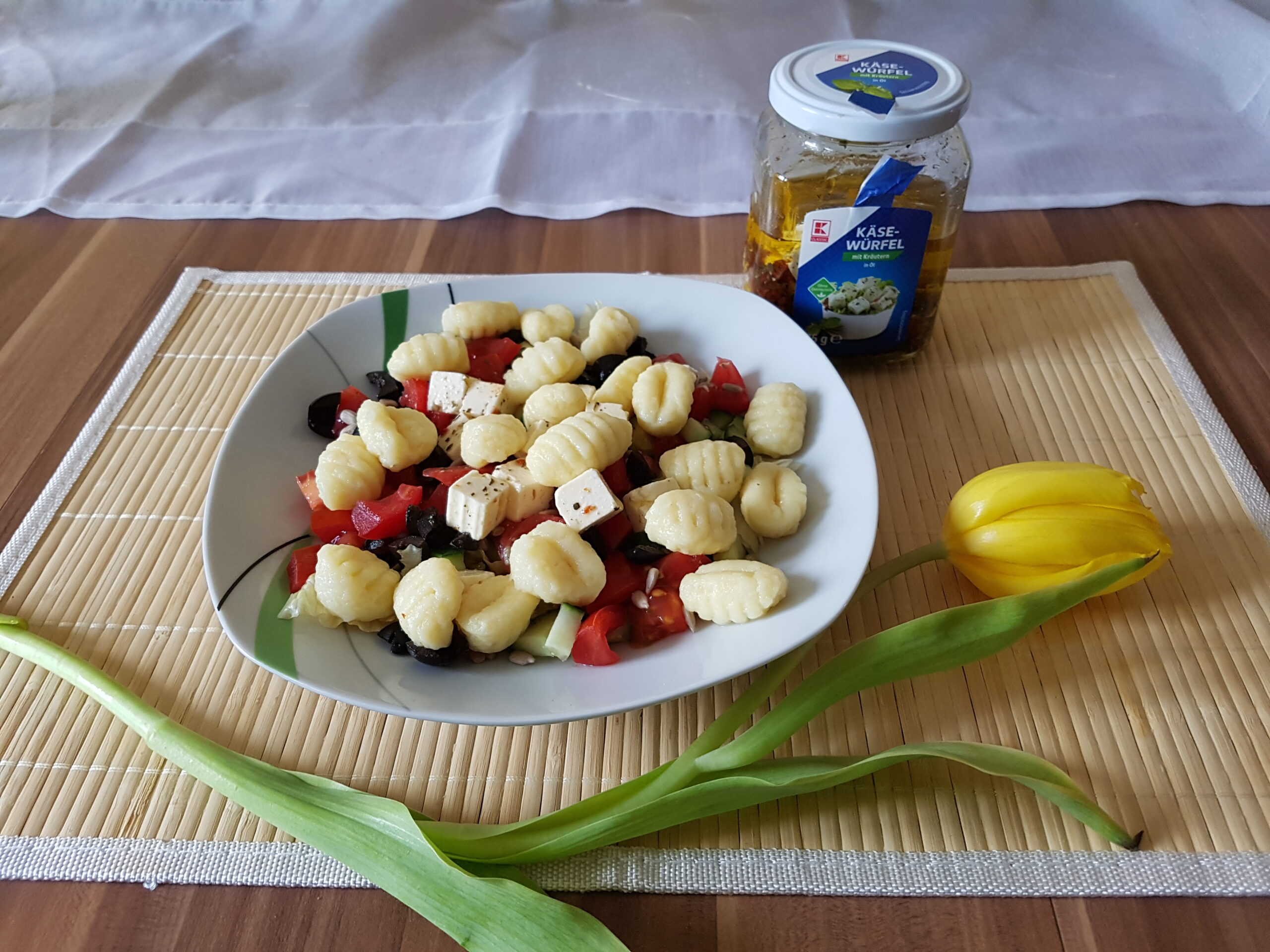 Salat mit Gnocchi